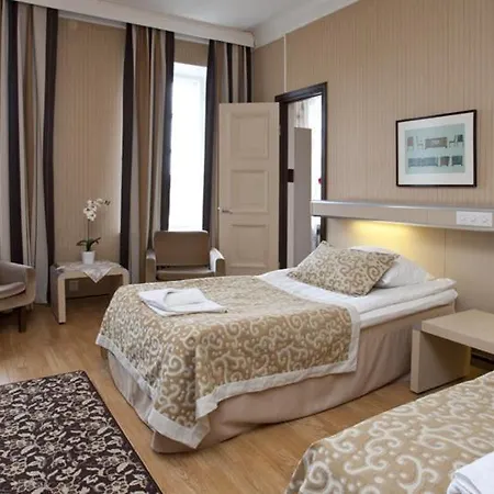 Hotelli-ravintola Maentaen Klubi Hotell 3*