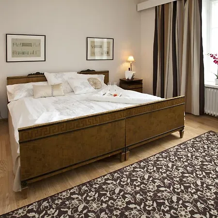 Hotelli-ravintola Maentaen Klubi Hotell