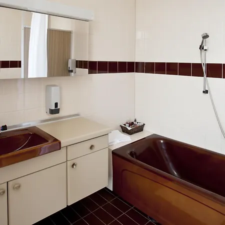 Hotelli-ravintola Maentaen Klubi Hotell 3*