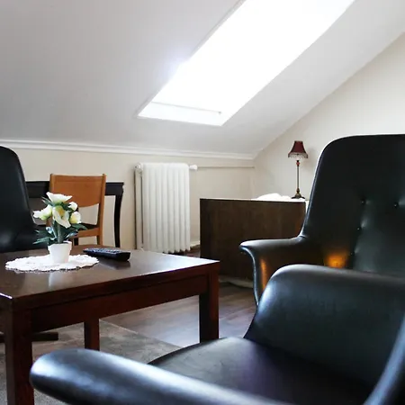 Hotelli-ravintola Mantan Klubi 호텔 3*